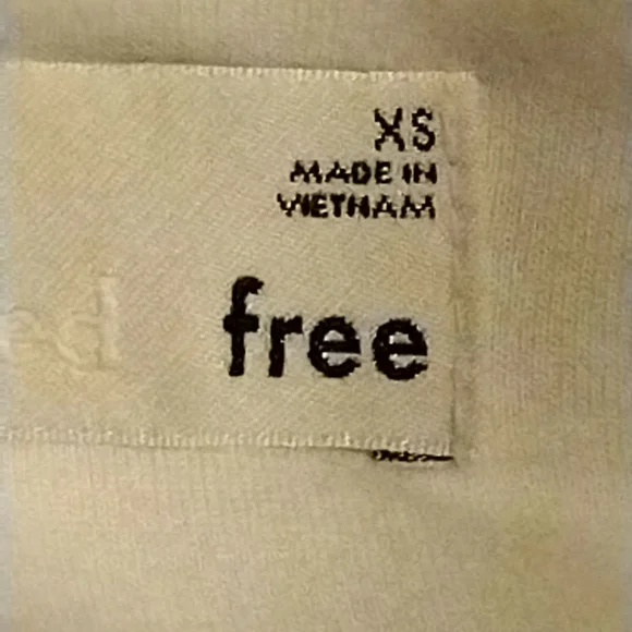 Wilford Free Crop Top - Picture 2 of 5